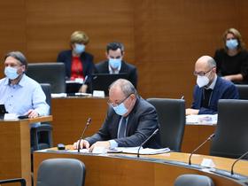 Budgetdebatte im Parlament