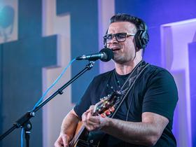 Samuel Lucas: Vsi smo bratje, sestre, rojaki