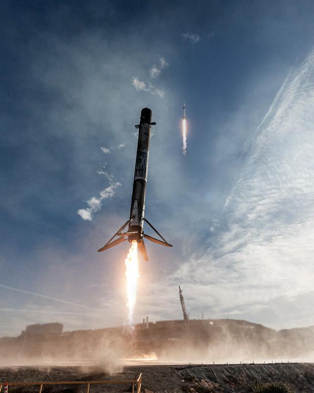 Pristanek prve stopnje na tleh. Foto: SpaceX Pristanek prve stopnje na tleh. Foto: SpaceX