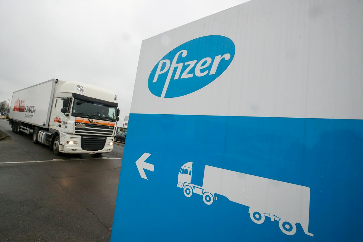 A Pfizer spokesman told the American Wall Street Journal that the company had to halve its goal this year, mainly due to problems in the supply chain.  Photo: Reuters