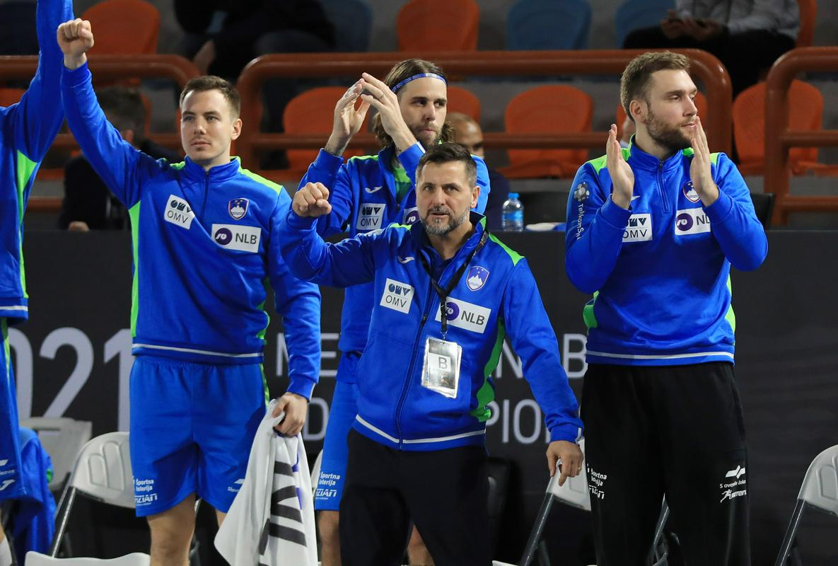 Slovenska reprezentanca po zmagi nad Belorusi diha lažje. S tremi zmagami v drugem delu si lahko zagotovi četrtfinale. Foto: Reuters Slovenska reprezentanca po zmagi nad Belorusi diha lažje. S tremi zmagami v drugem delu si lahko zagotovi četrtfinale. Foto: Reuters