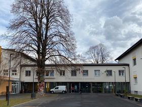 V šolah težav ne pričakujejo, v vrtcih ponekod prostorska stiska