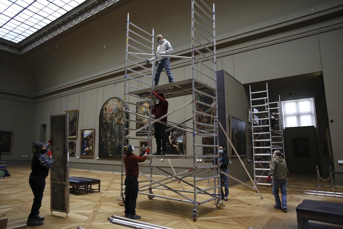 Skupno poteka deset obsežnih projektov prenove in vsi hitro napredujejo. Foto: AP Skupno poteka deset obsežnih projektov prenove in vsi hitro napredujejo. Foto: AP